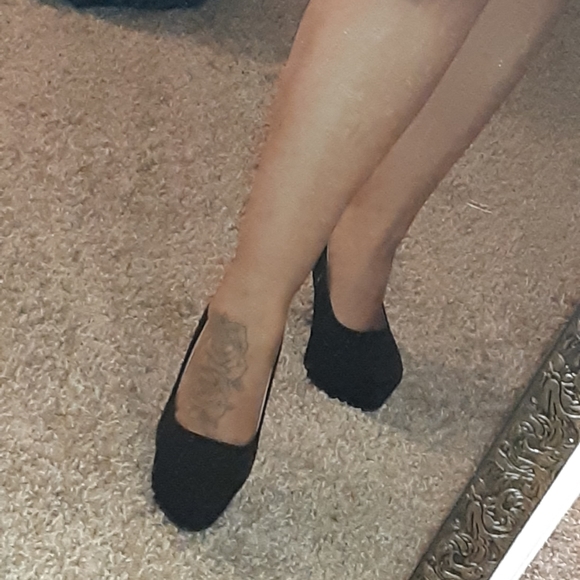 Black Suede Pumps - Picture 3 of 3